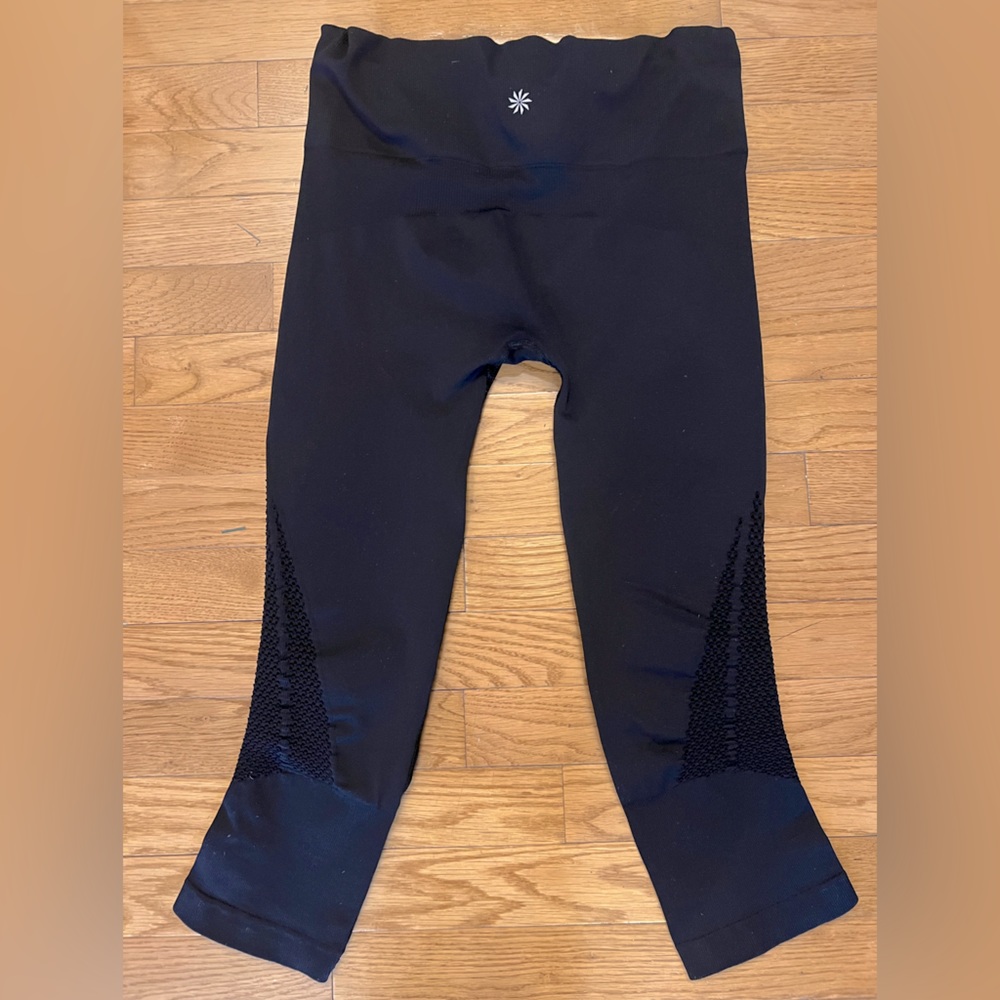 Athleta Black 3/4 Athletic Tights.  Size M